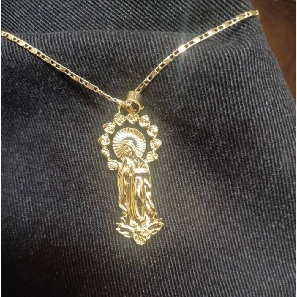 14k Gold Plated Womens Mens Link Chain And Virgin Mary Pendant Necklace 18” - Picture 11 of 16